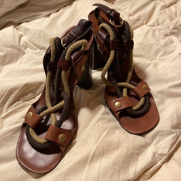 Vintage Miu Miu rope sandals with wood stacked heal. - Picture 9 of 11